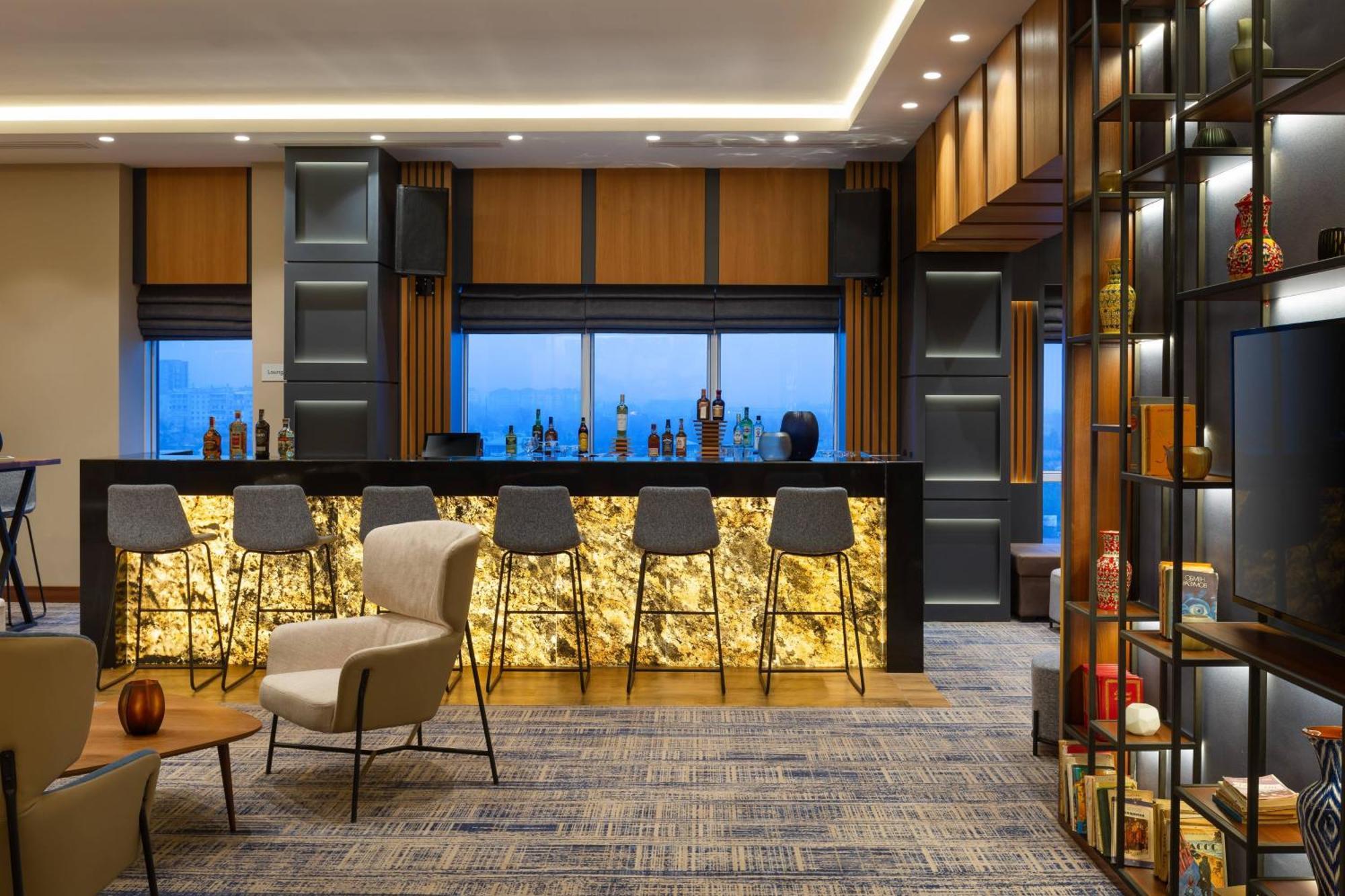 Hotel Courtyard By Marriott Taskent Exterior foto