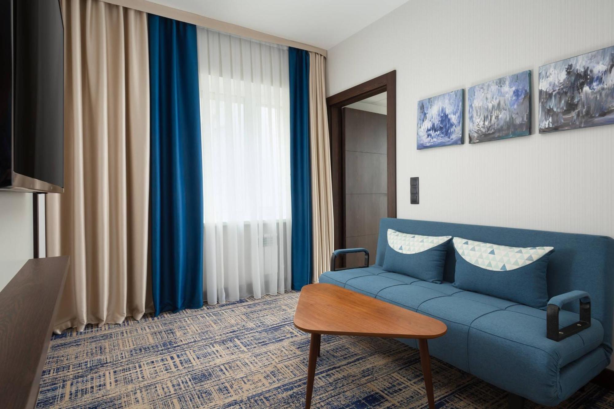 Hotel Courtyard By Marriott Taskent Exterior foto