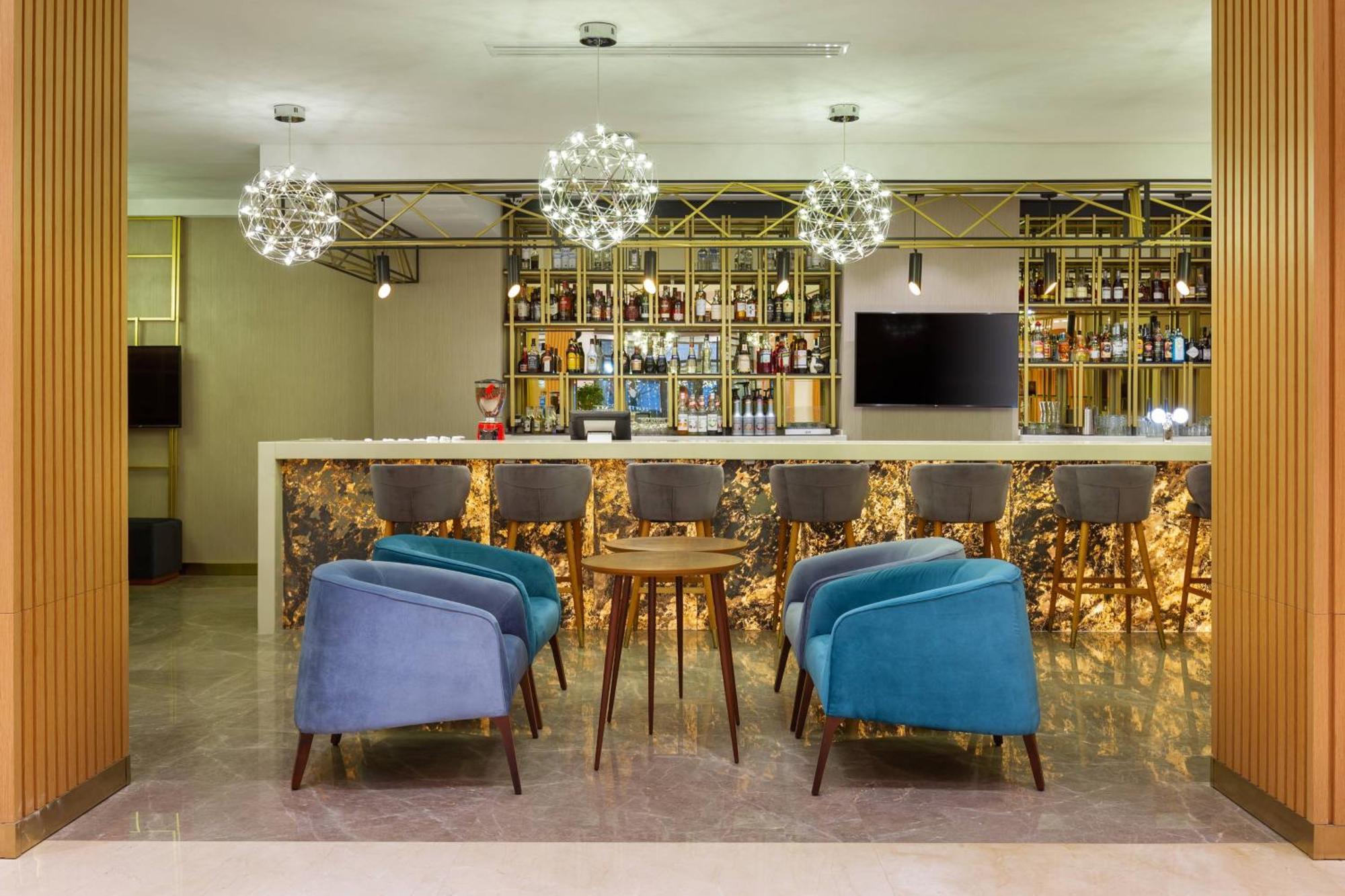 Hotel Courtyard By Marriott Taskent Exterior foto
